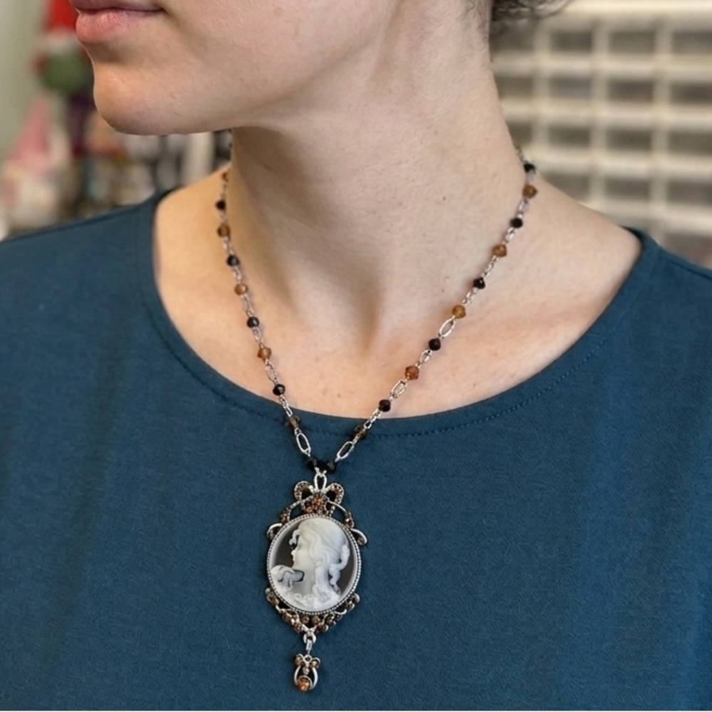 Hand Crafted Cameo Necklace with Brown and Black Crystals - Picture 2 of 7